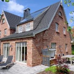 Holiday home in Wyk with swimming pool