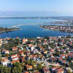 Apartments with parking space Nin, Zadar - 24984