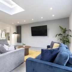 Stylish 3 Bed Home Close to Gloucester City