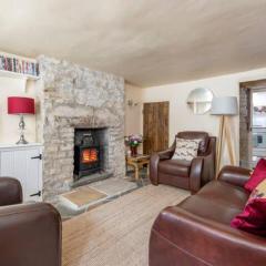 Historic Cottage In Tetbury Centre With Private Roof Terrace