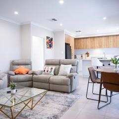 New beautiful Cozy front house