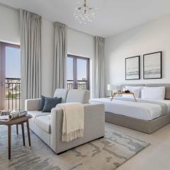 AUH499 - 217 Yas Golf