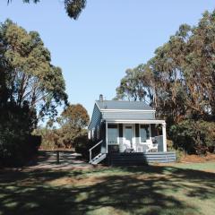 Banksia - The Yanakie House - Wilsons Promontory