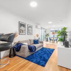 Elegant 1BR w Pool Gym City Views n Parking