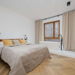 Unique Two Bedroom Apartment with Air Conditioning and Parking by Renters Prestige