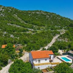 Villa Sanja in Makarska by Villas Guide