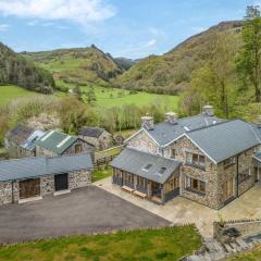 4 Bed in Derwenlas oc-c29244