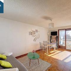 Studio Azur, terrace, parking, 10min from sea