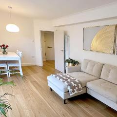 Colorful Notting Hill Views