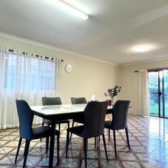 Walk to Market Square and Garden City! MacGregor