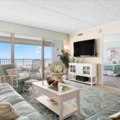 Beautiful 3 Bedroom English Towers Condo with Indoor Pool & Fitness Center!