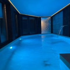 Кам'яний двір