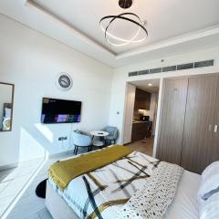 studio with Dubai Burj Khalifa view in Al Jadaf