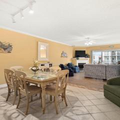 3 Bedroom Uptown Island Breeze Unit with Pool!