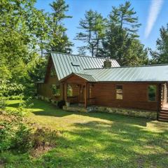 Lakefront Log Home on Huge Lake in Private Cove