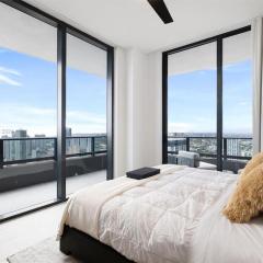 4805 Penthouse with Amazing Views a Pool and Gym in Downtown Miami