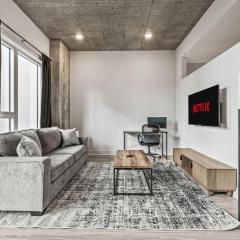 Chic Channelside Getaway in DT