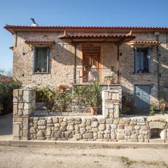 Σπίτι στο Χωριό - Les campagnards