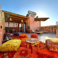 Paradise Blue Wave Hostel - Guest House