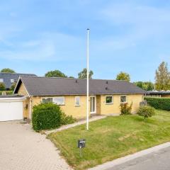 Cozy home for a family for stay