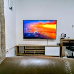 Fully Private Furnished Deluxe Studio Near Avenues Mall