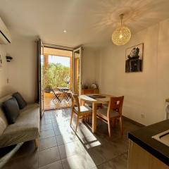 Appartement 2 pièces entre mer et esterel