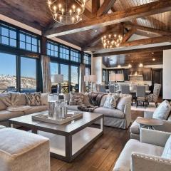 Ski-in Ski-out Deer Valley Hot Tub Fire Pit Views Silver Sun by AvantStay