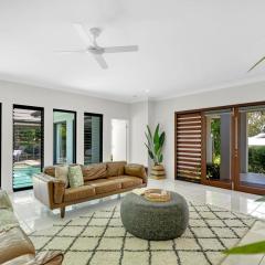 Belle Escapes Castaways