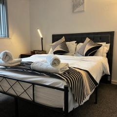 3 Bedroom Holiday Home - Sleeps 6