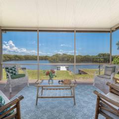 Swansea Cove - Waterfront Escape with Private Jetty