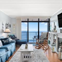 Beautiful 2 Bedroom Just Steps from The Beach With a Heated Outdoor Pool!