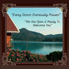 Serendipity Lake Artistic Bungalow by Heidis Home