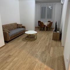 Moderan stan u centru Banja Luke 48 m2 są terasom