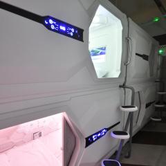 Capsule Hotel Happy lounge