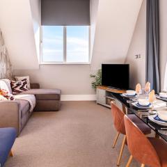 Harrogates Most Central Apartments - Sleeps 12