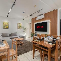 Modern 2BR Condo 10min from beach and Souk