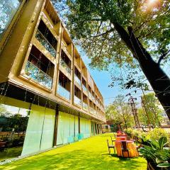 The Vantage Point Resort & Spa