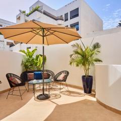 AFCON Casablanca 5 min Walk to Stadium Private Terrace 65 inch TV Fiber Internet All Sports Channels