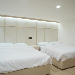 INSAHAUS Guest House