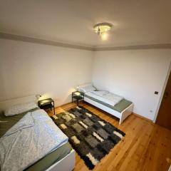 Geräumiges Monteurapartment Rheinpreußenstraße 30