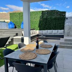 Modern house with sea views, pool and a chillout terrace