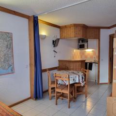 Studio divisible fonctionnel, 4 pers, accès pistes - FR-1-181-2615