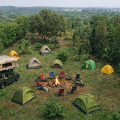 TrailfourWD Riverfront Adventure Camp & Outdoor Retreat