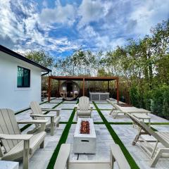 Velvet Bloom - Bubbling Spa Retreat with Sauna & Jacuzzi