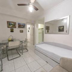 Apto com Wi Fi e Garagem a 240 metros da Praia