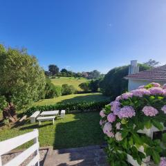 Surf House Casa Tony Aloha Host