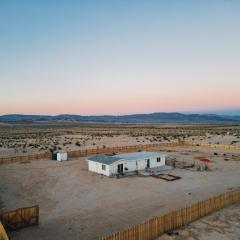 Wanderlust- Desert Escape Stargazing Fire Pit
