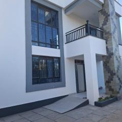 Almarina Nairobi, Kenya