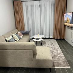 Skyline lux Cozy 1BR with lake & park scenery
