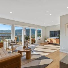 Marbella Lane - Chic Abode w Mountain Skyline